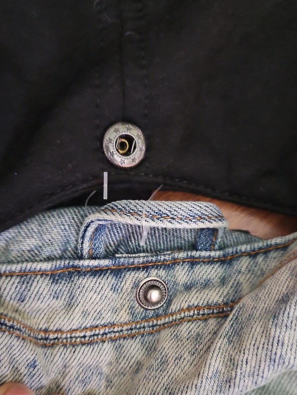 Blanknyc Jean Jacket Removable Hood Distressed NWOT Small - Picture 6 of 10